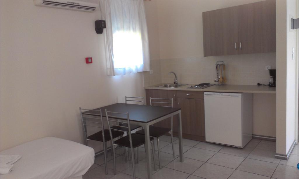 Iro Apartmentsパラリア・アギア・フォティニ 部屋 写真