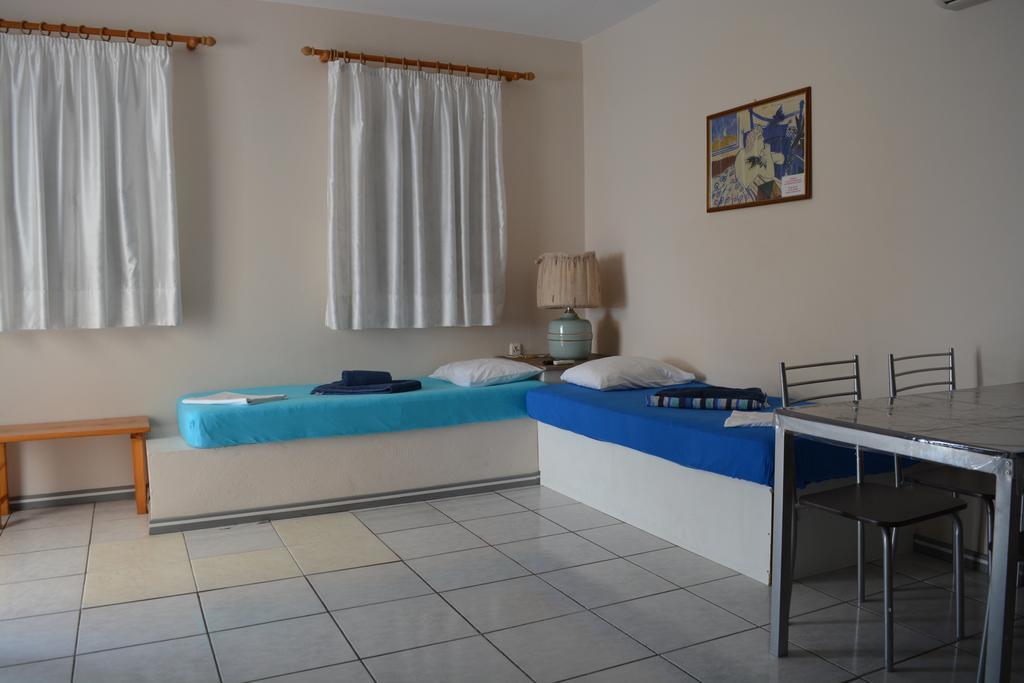 Iro Apartmentsパラリア・アギア・フォティニ エクステリア 写真