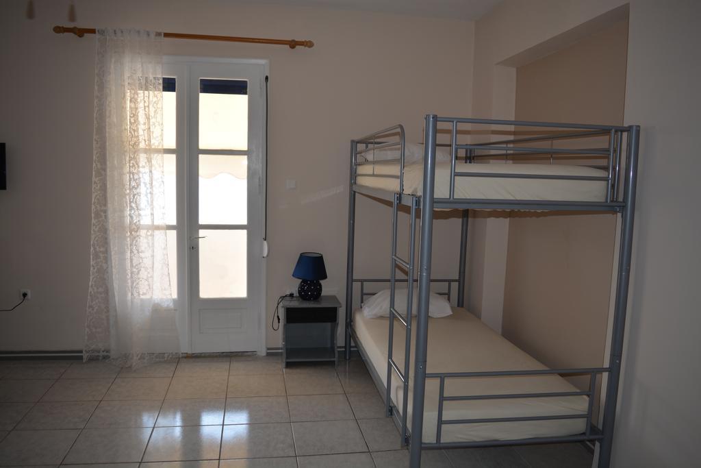 Iro Apartmentsパラリア・アギア・フォティニ エクステリア 写真